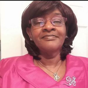 Meet your Posher, Connie